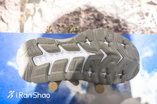 现场 | 越野当道路跑发力 HOKA ONE ONE 2018新品跑鞋速递