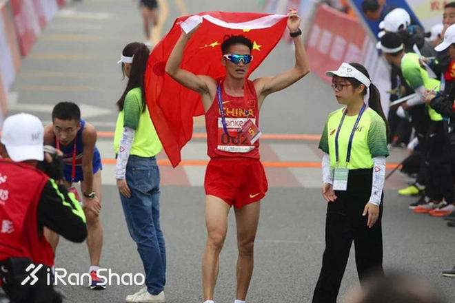 2017爱燃烧年终回顾 | 中国马拉松年度人物合辑