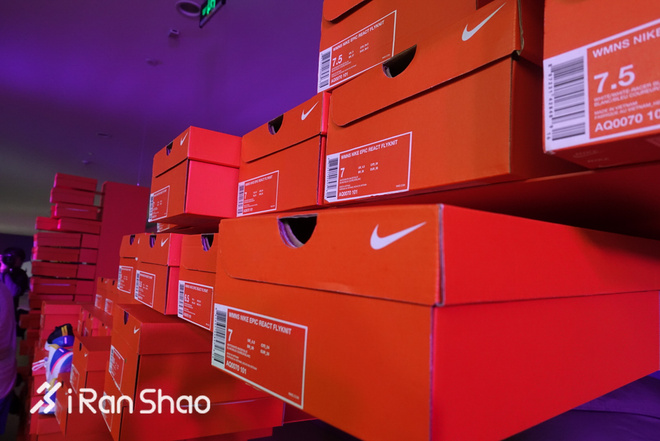 现场 | Nike耐克发布了一双新跑鞋 据说比“破二”更有意义