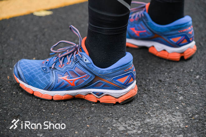 跑鞋 | 顶级缓震坚如磐石 Mizuno Wave Sky深度评测