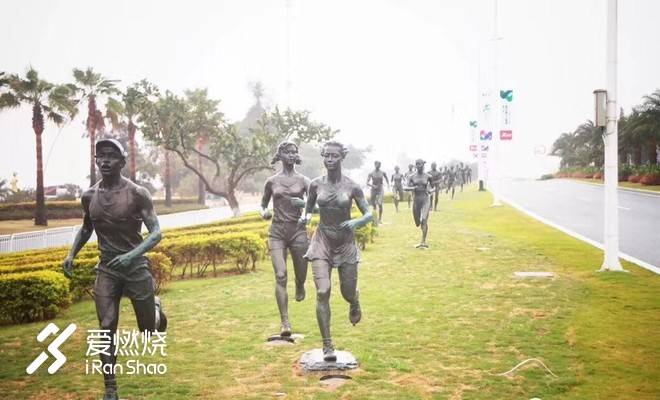 无惧风雨，再战厦马