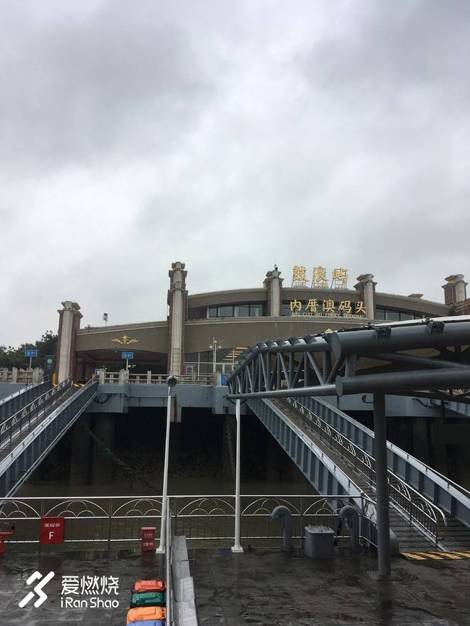 雨越大，跑越欢-2018厦马首跑