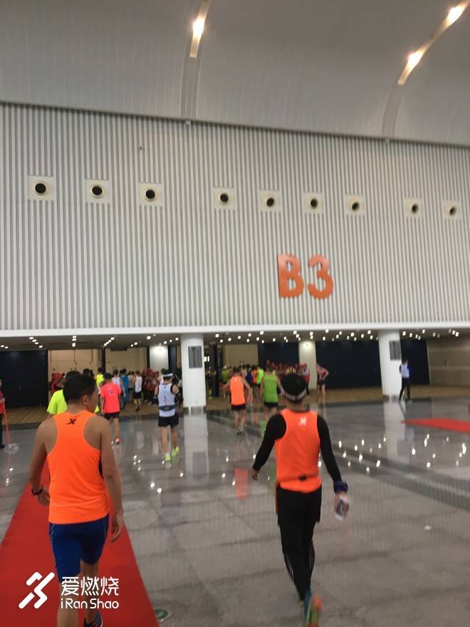 雨越大，跑越欢-2018厦马首跑