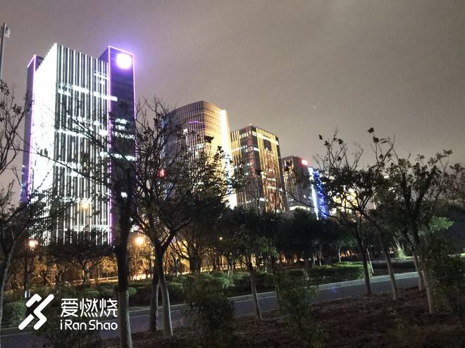 以梦喂马，带双跑鞋去旅行