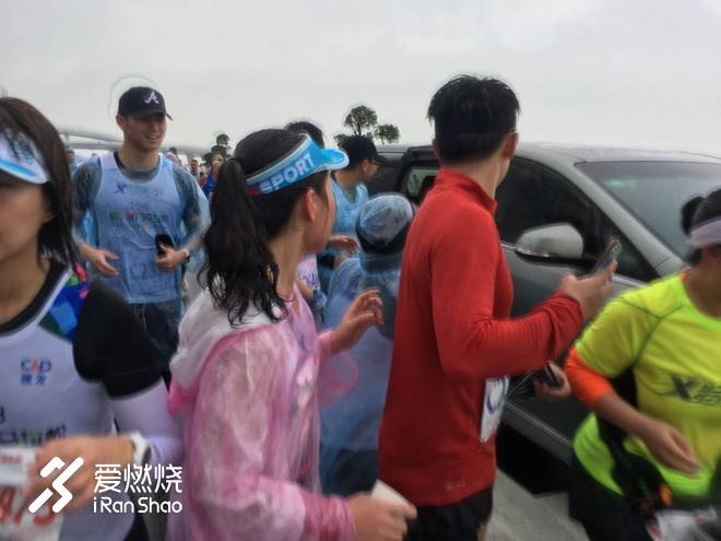 以梦喂马，带双跑鞋去旅行