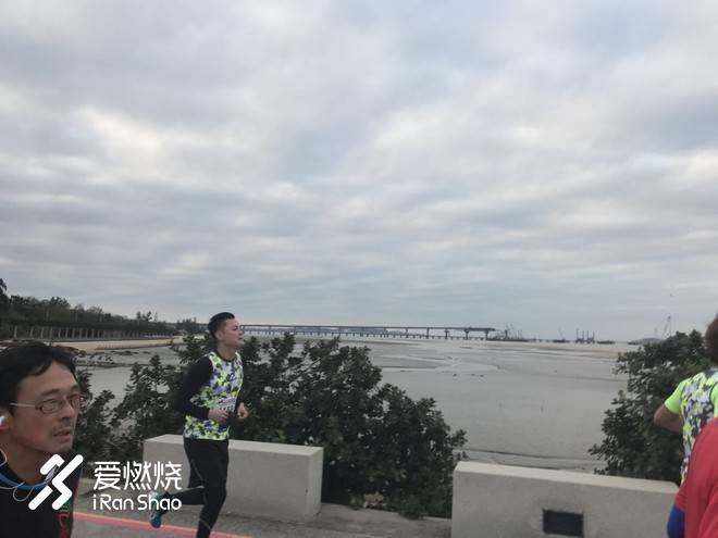 海风、路树、迷彩、风狮爷与英雄岛马拉松故事——记2018年金门马拉松
