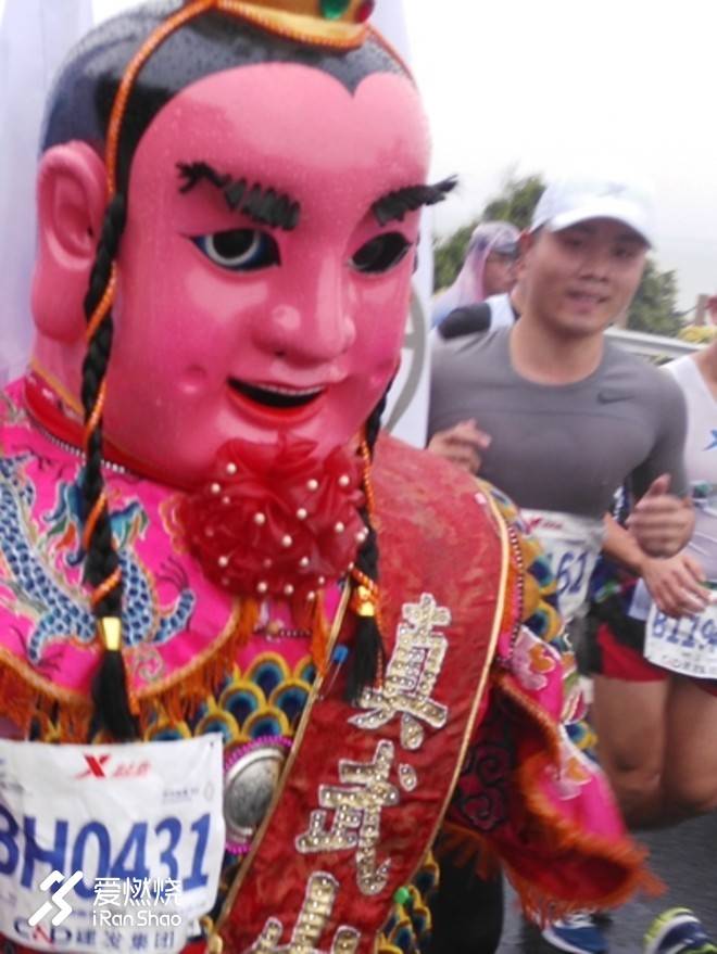 我不能不感谢你——厦马赛道上为美丽的幺妹儿做私兔是种什么体验？