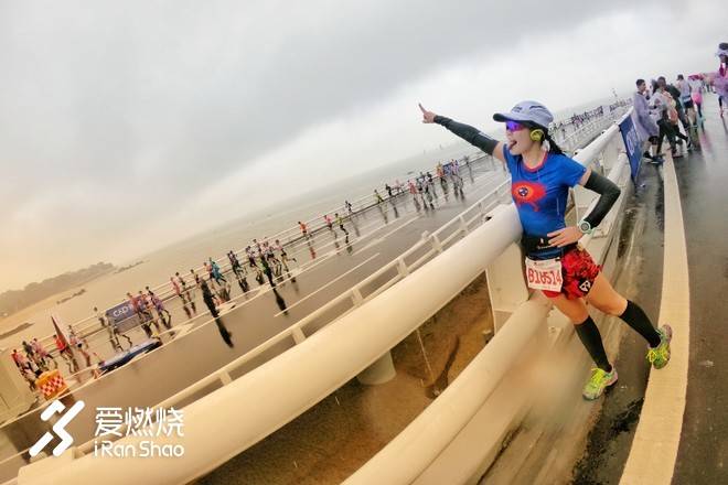 最美不是“厦”雨天 是我们不妥协的双眼——2018厦门马拉松