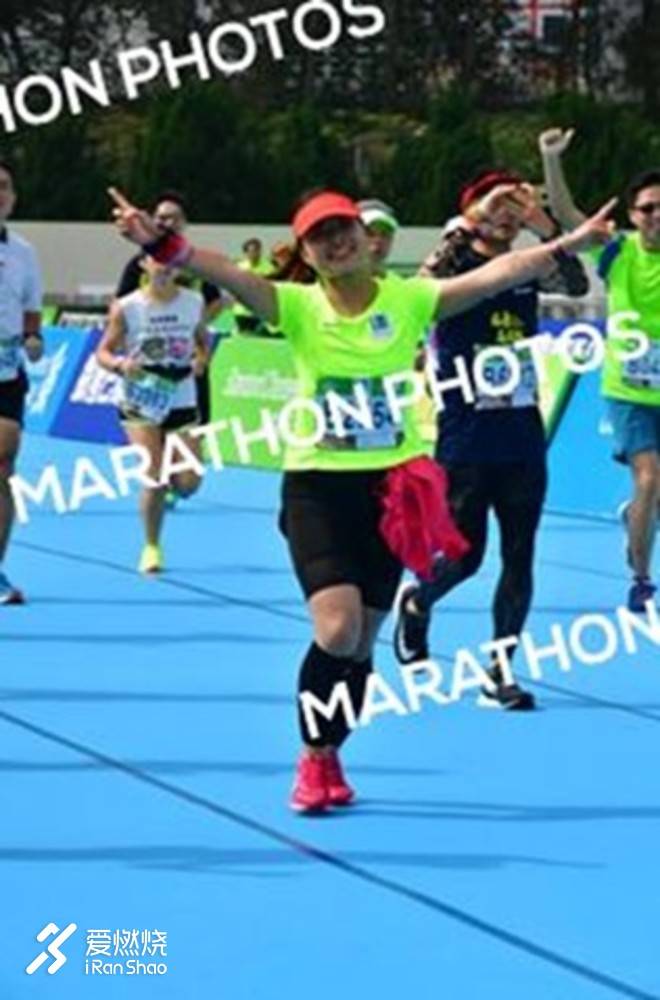 穿过三桥三隧 下一站天后——记2018渣打香港马拉松