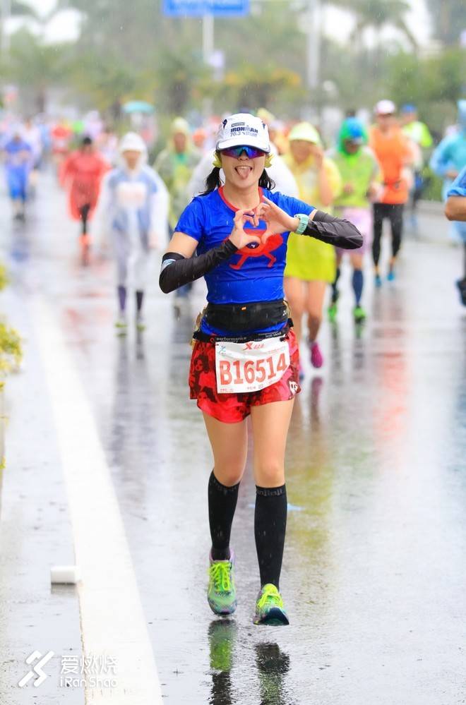 最美不是“厦”雨天 是我们不妥协的双眼——2018厦门马拉松