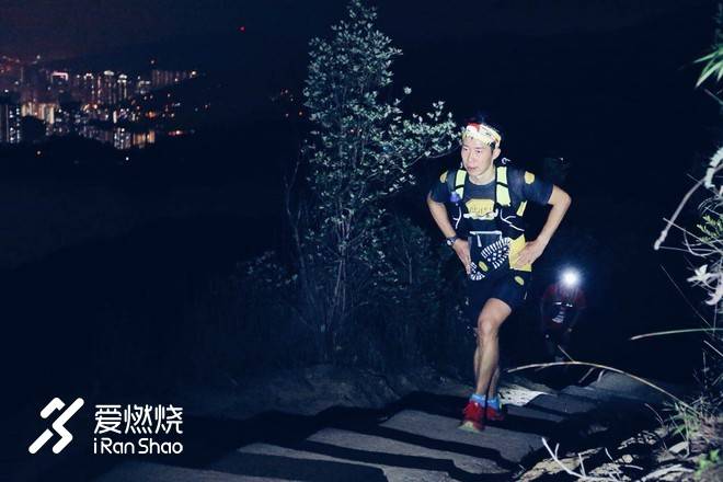 小金鱼，非凡的港百