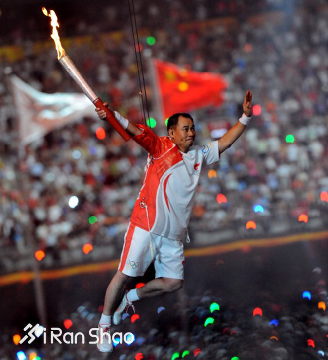 热点 | 被「这还是我认识的李宁吗」刷屏 聊一聊李宁爆火的背后