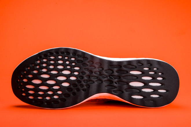 开箱 | 安踏A-FLASHFOAM跑鞋 值得期待的国产慢跑鞋