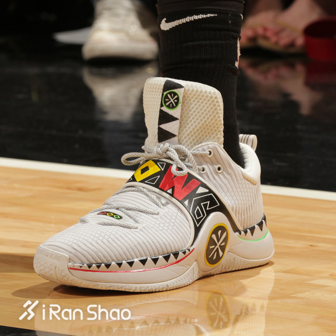 热点 | 被「这还是我认识的李宁吗」刷屏 聊一聊李宁爆火的背后