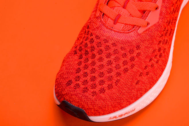 开箱 | 安踏A-FLASHFOAM跑鞋 值得期待的国产慢跑鞋