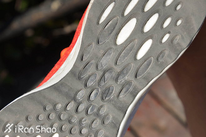 跑鞋 | 安踏A-FLASHFOAM跑鞋评测 一双足够让人满意的慢跑鞋