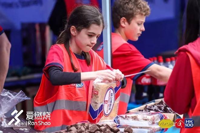 港百参战连三载，初心依旧知情深