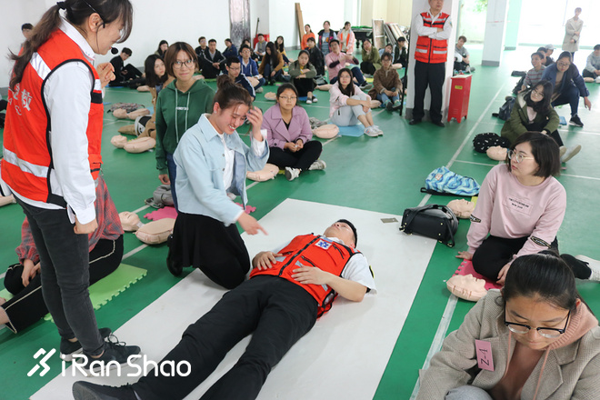 “医”马当先，医疗志愿者护航汉马