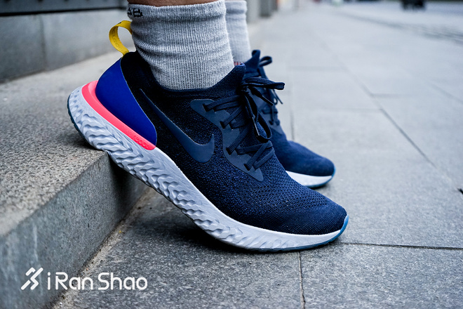 跑鞋 | 弹出新未来 Nike Epic React Flyknit跑鞋评测