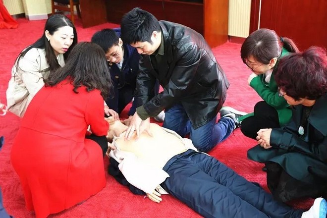 奔跑中国美丽中国 | 热爱运动敬畏生命，荣马医疗保障培训开讲第一课