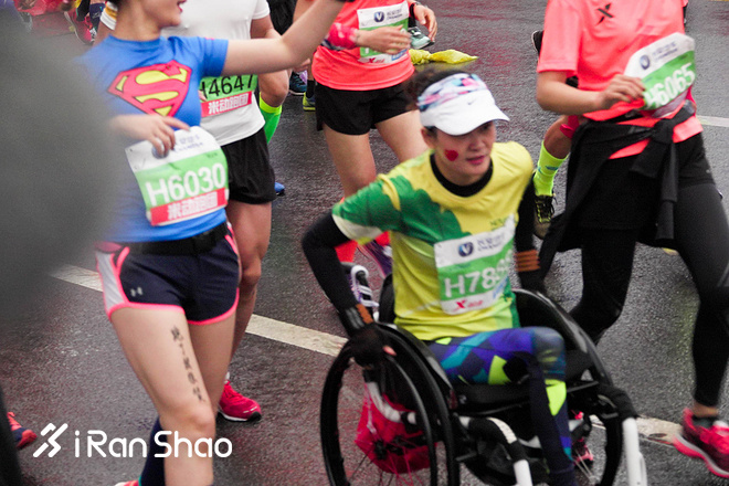 2018重庆马拉松 | 火锅味的赛道抵不过三万人的热情