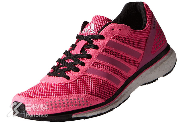 跑鞋战力榜 Vol.14 | 国产跑鞋两度上榜 14岁女孩散着鞋带拿走半马冠军