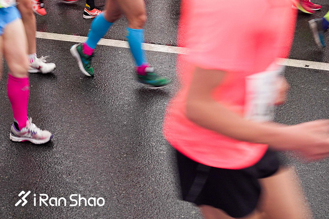 2018重庆马拉松 | 火锅味的赛道抵不过三万人的热情
