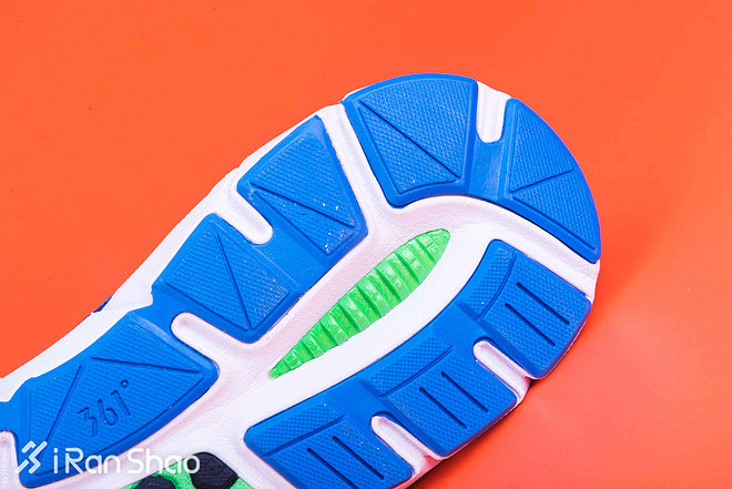 UNBOX |  熟悉的陌生品牌：两双361度海外版轻量跑鞋开箱视频