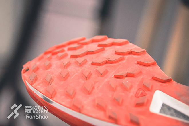 跑鞋 | Salomon S-LAB Ultra评测：为极限而生