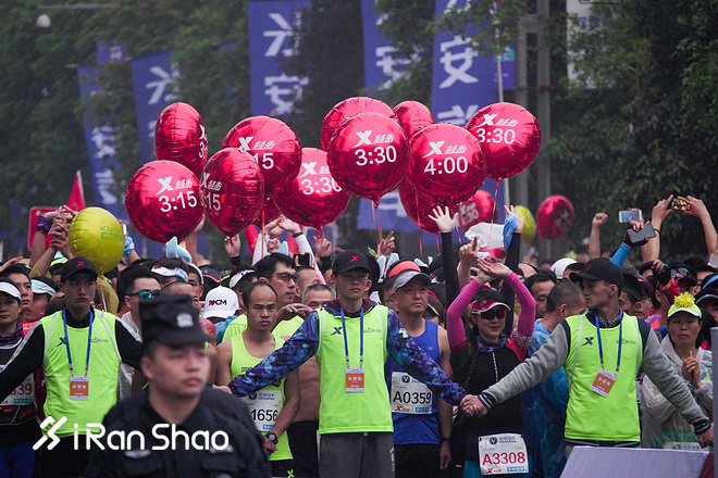 2018重庆马拉松 | 火锅味的赛道抵不过三万人的热情