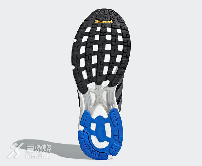 跑鞋战力榜 Vol.14 | 国产跑鞋两度上榜 14岁女孩散着鞋带拿走半马冠军