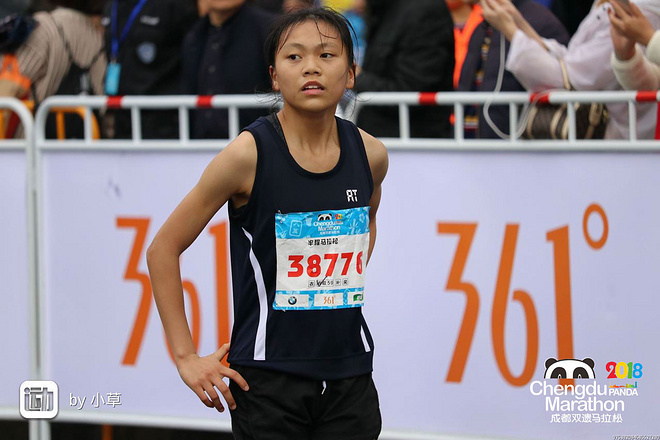 跑鞋战力榜 Vol.14 | 国产跑鞋两度上榜 14岁女孩散着鞋带拿走半马冠军