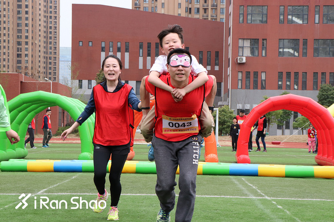 2018武汉马拉松“跑步吧爸爸”顺利落幕