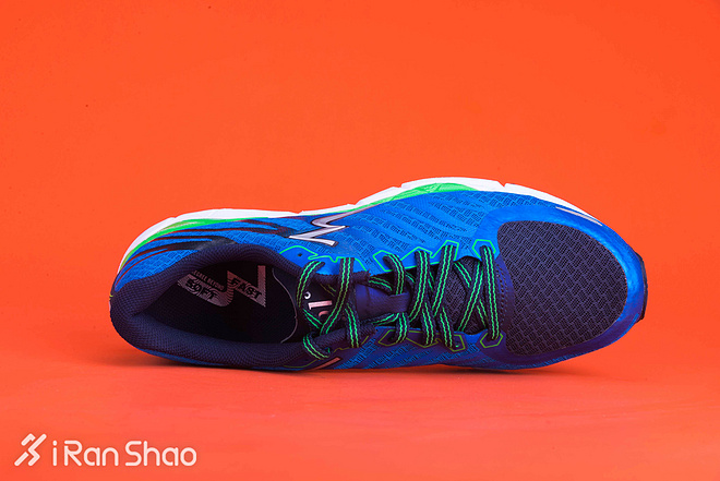 UNBOX |  熟悉的陌生品牌：两双361度海外版轻量跑鞋开箱视频