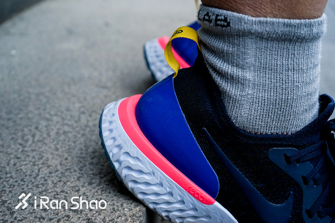 跑鞋 | 弹出新未来 Nike Epic React Flyknit跑鞋评测