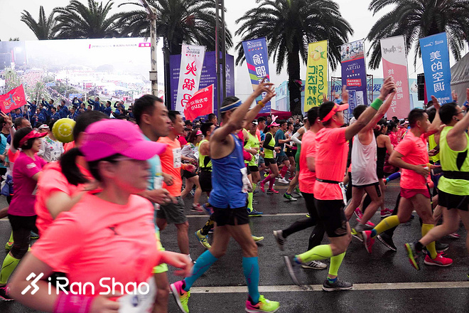 2018重庆马拉松 | 火锅味的赛道抵不过三万人的热情