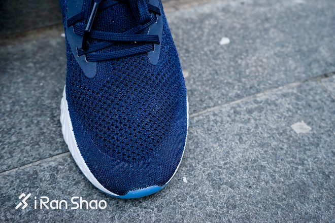 跑鞋 | 弹出新未来 Nike Epic React Flyknit跑鞋评测