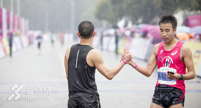 视频 | 花开花落又一年 2018无锡马拉松探路视频