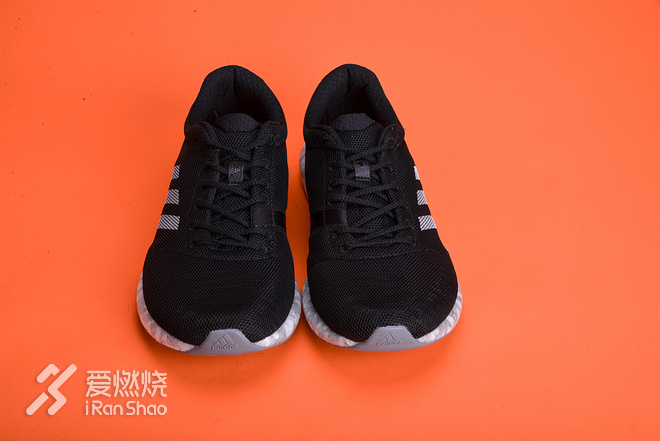 UNBOX | 新型boost材料出山，揭开adidas adizero SUB2的神秘面纱