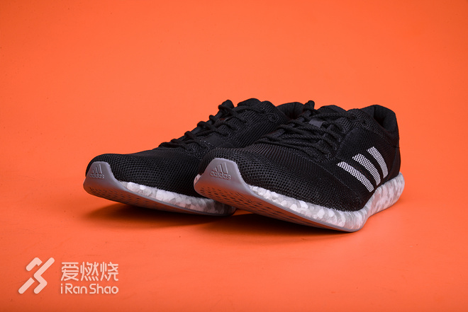 UNBOX | 新型boost材料出山，揭开adidas adizero SUB2的神秘面纱