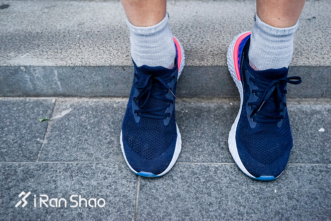 跑鞋 | 弹出新未来 Nike Epic React Flyknit跑鞋评测