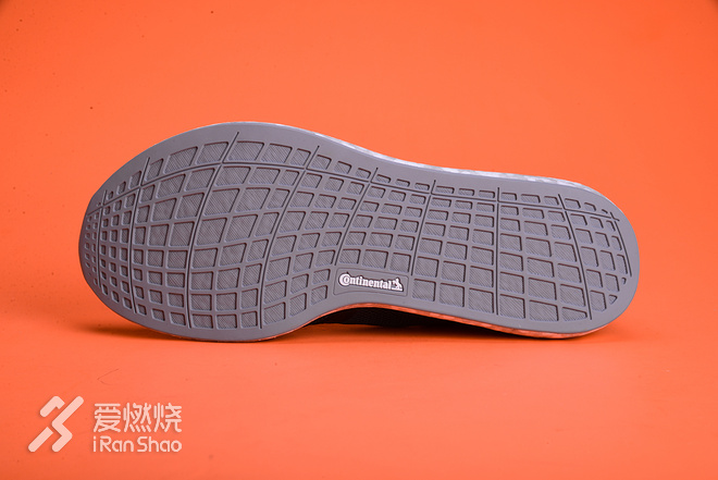 UNBOX | 新型boost材料出山，揭开adidas adizero SUB2的神秘面纱