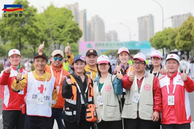 视频 | 宜马，不负春光！