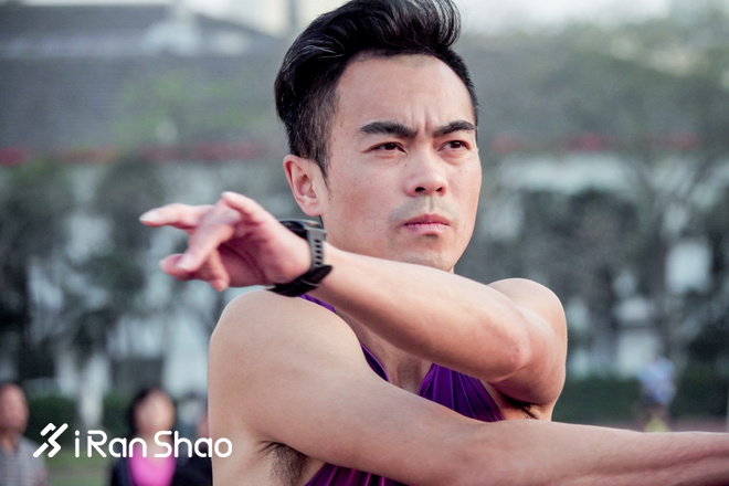 人物 | 铿锵三人行 牛跑大伦敦