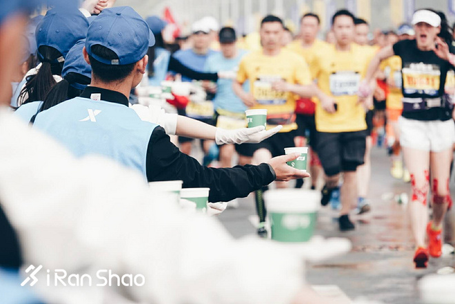 2018武汉马拉松 | 道不尽的城 跑不完的马