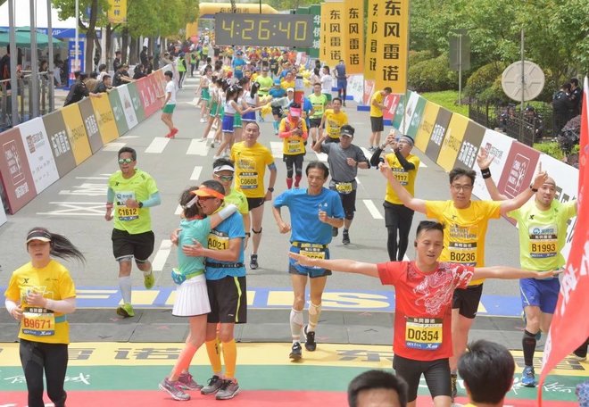 2018奔跑中国汉马秀--令人动心的一幕