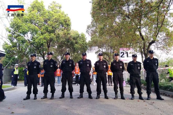 现场 | 共赴“桃花之约”，2018万科阳山半程马拉松鸣枪开赛