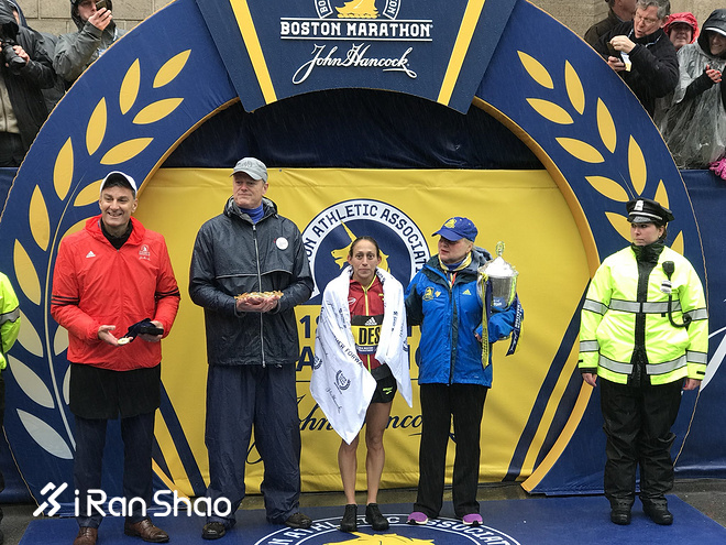 深度 | 恶劣天气中的第122届波士顿马拉松：林登梦想成真 川内优辉拉爆男子精英集团