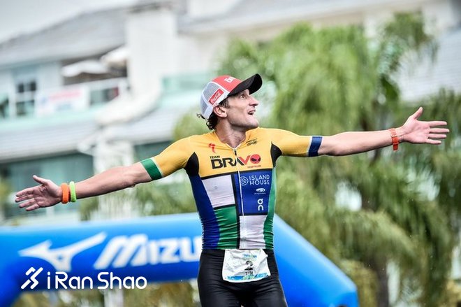 波士顿马拉松 | 戴紧箍咒的男人