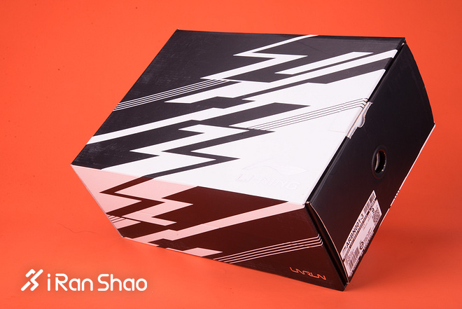 UNBOX |  一睹李宁千元级别跑鞋：李宁追风开箱视频